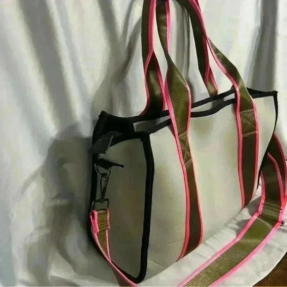 HAUTE SHORE ISLA TOTE - SWANK In A Tan, Goldfish-green And Hot Pink Colors. EUC! - Picture 3 of 13